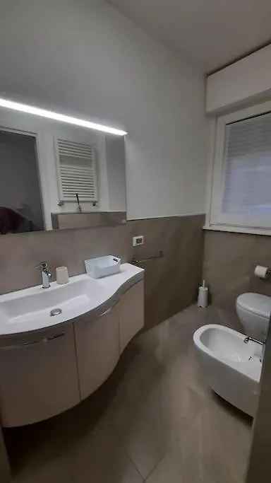 Lovely Home Arezzo 0*,